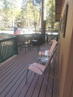 Munds Park Cabin sleeps 8 New Central Heat & AC